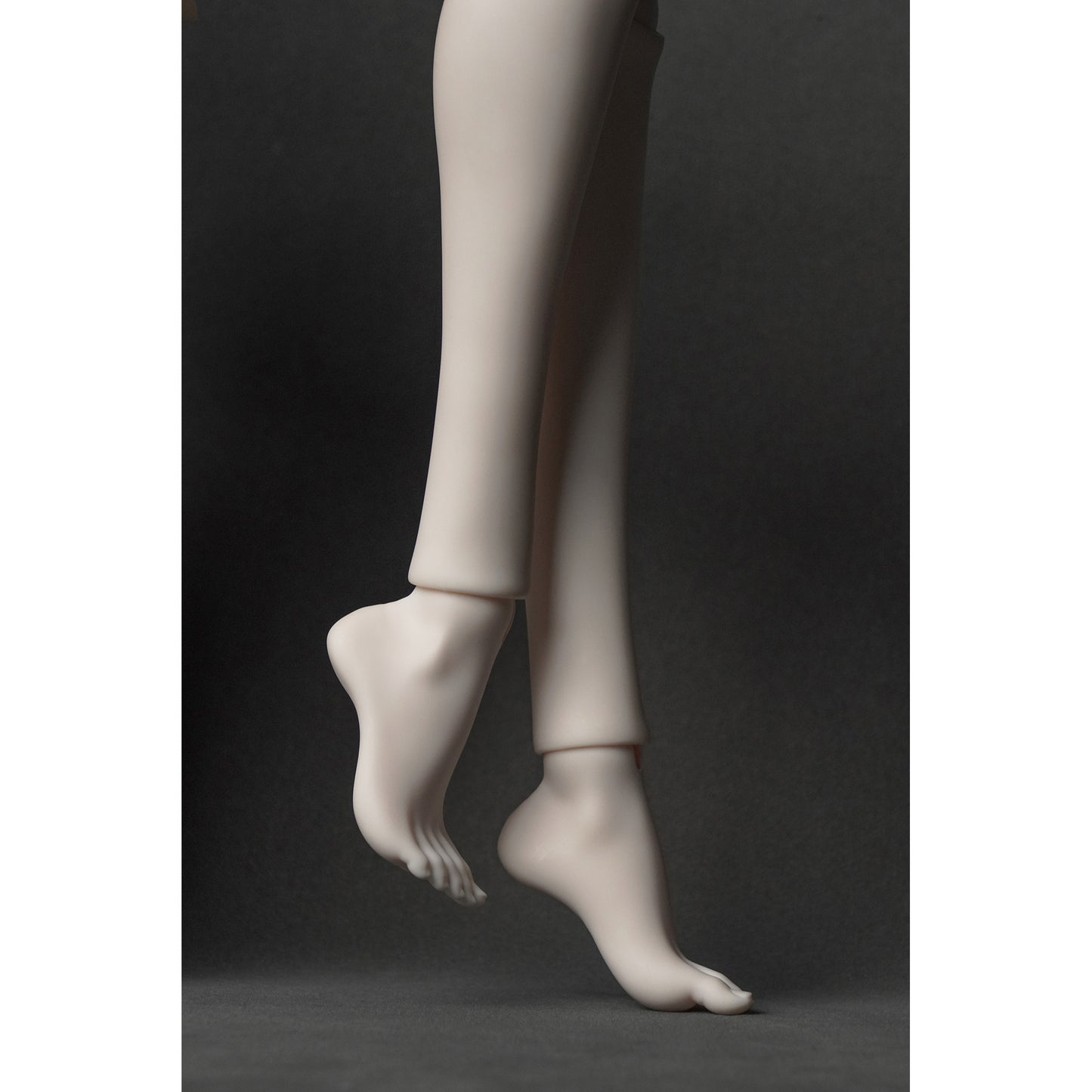1/3 (62cm) girl body hand shape and foot type