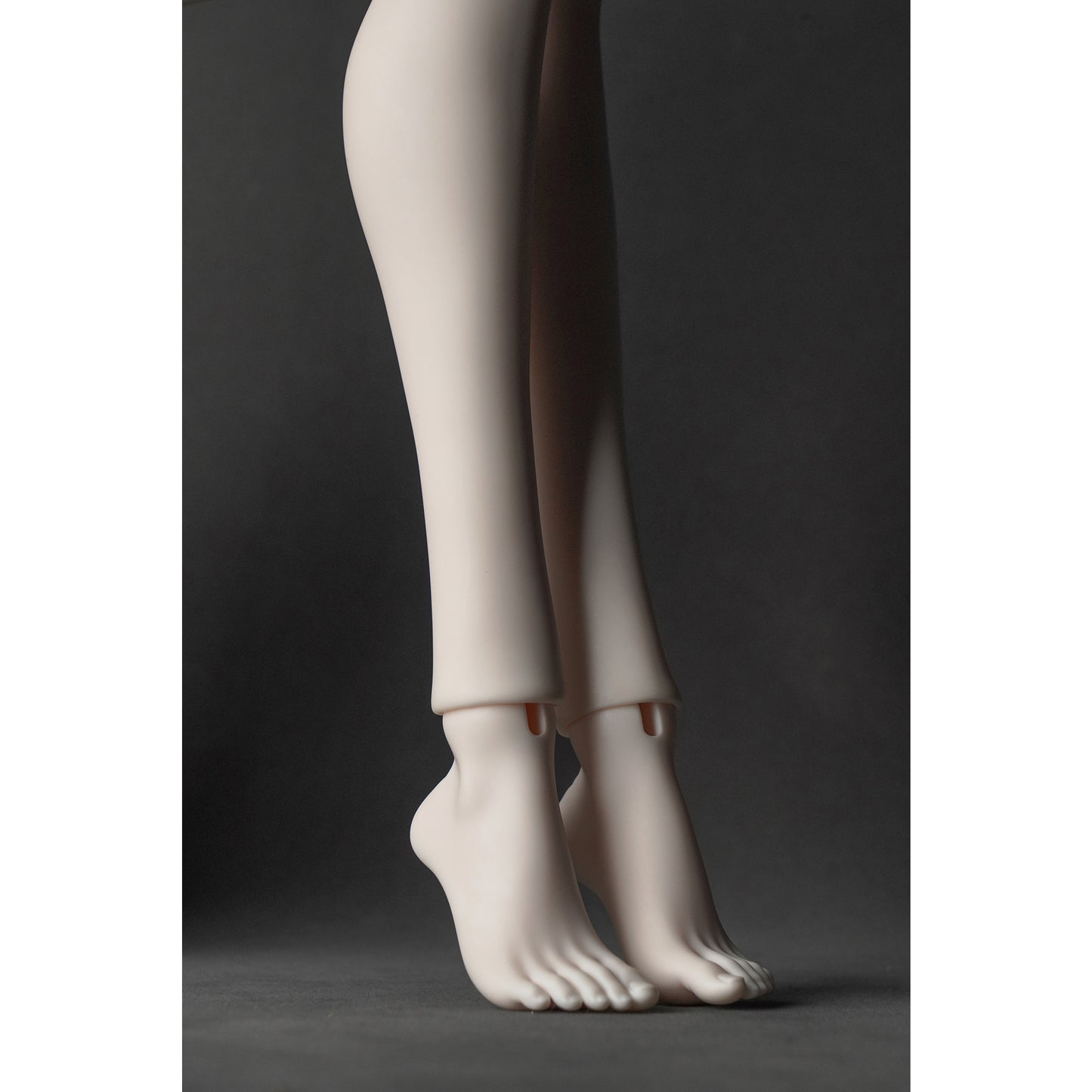1/3 (62cm) girl body hand shape and foot type