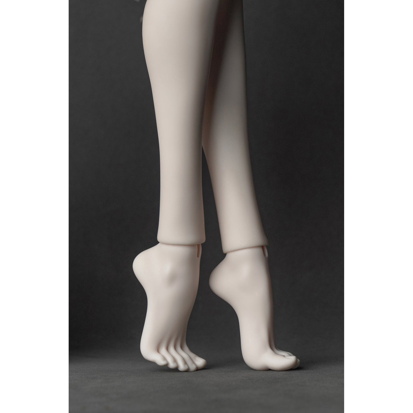1/3 (62cm) girl body hand shape and foot type