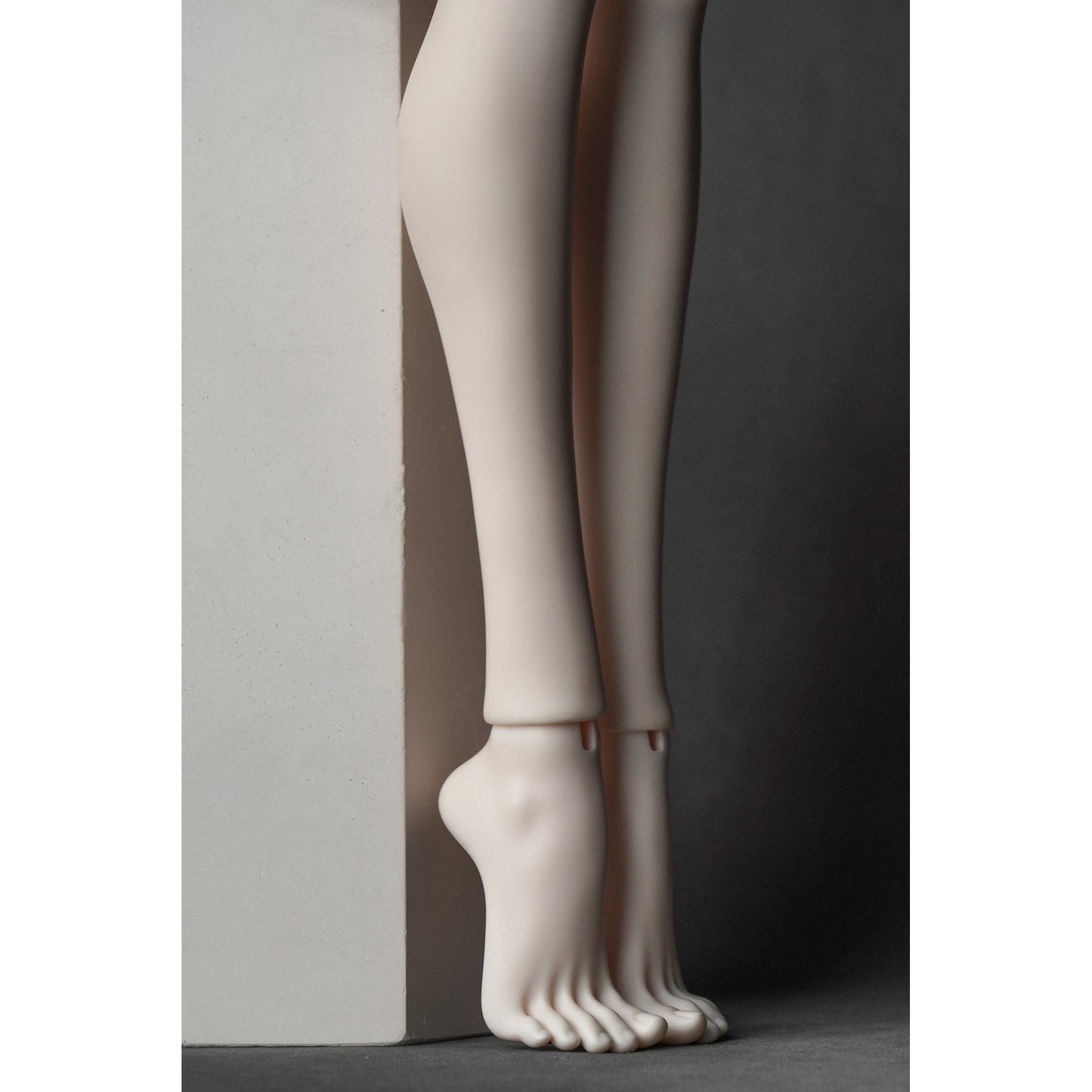 1/3 (62cm) girl body hand shape and foot type