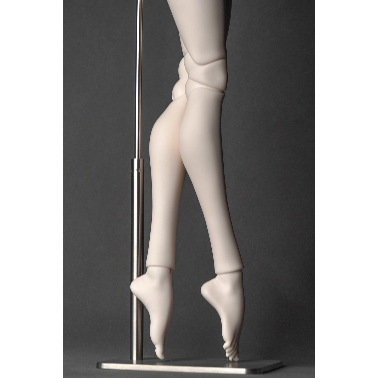 1/3 (62cm) girl body hand shape and foot type